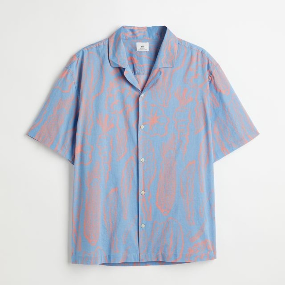 H&M Relaxed Fit Cotton Short Sleeve Shirt in Light Blue and Orange Peach Pattern